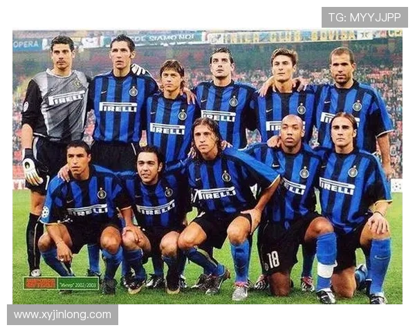 传奇球星重聚维耶里社交媒体分享与大罗巴乔马特拉齐托蒂合影瞬间